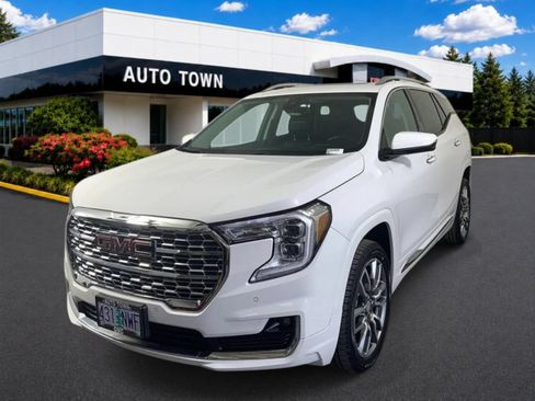 Used 2022 GMC Terrain Denali AWD/4WD image 1