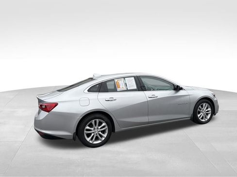 Used 2018 Chevrolet Malibu LT image 10