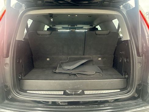 Used 2020 Cadillac Escalade Premium Luxury w/ Escalade Sport Edition image 29