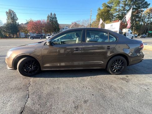 Used 2015 Volkswagen Jetta TDI S image 5