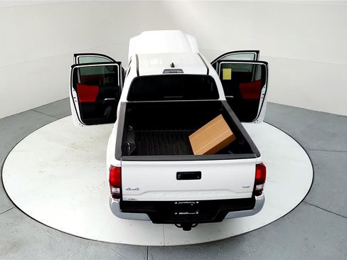 Certified 2023 Toyota Tacoma SR5 AWD/4WD image 26