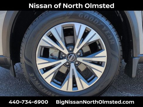 Certified 2023 Nissan Rogue SV image 27