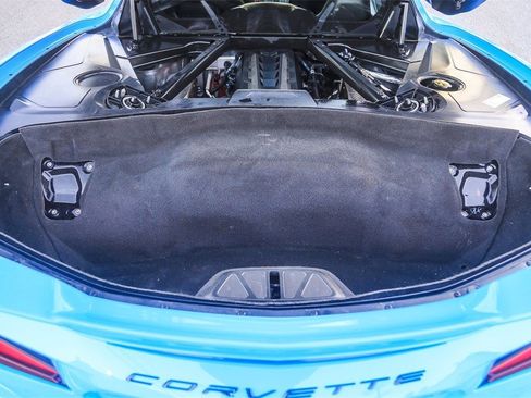 Used 2023 Chevrolet Corvette Stingray Coupe w/ Z51 Performance Package image 21