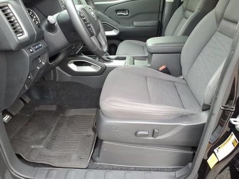Used 2024 Nissan Frontier SV w/ Hardbody Edition AWD/4WD image 12