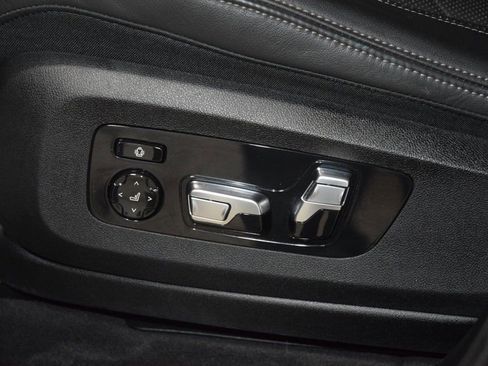 Used 2023 BMW X5 M50i w/ Climate Comfort Package image 38