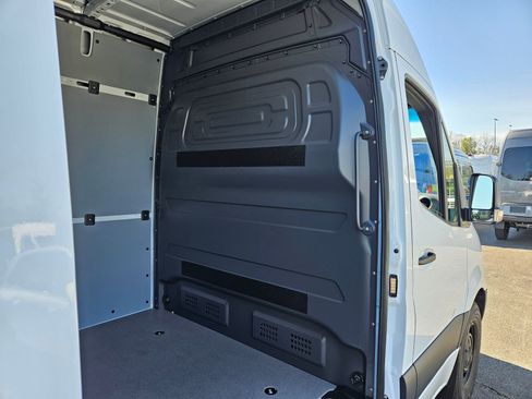 New 2026 Mercedes-Benz Sprinter 2500 image 30
