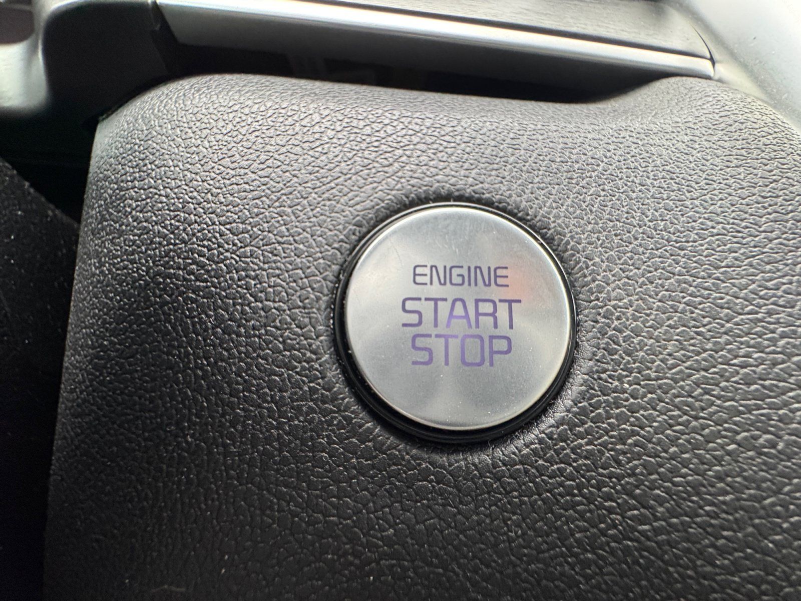 Used 2022 Kia Sorento SX FWD image 30