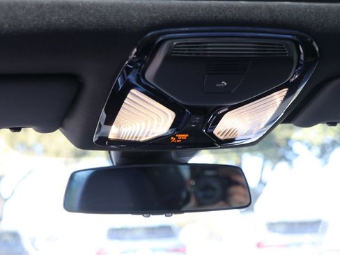 Used 2024 BMW 230i xDrive Coupe w/ Premium Package image 31