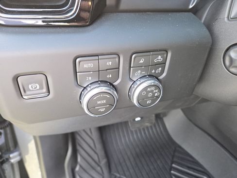 New 2026 GMC Sierra 1500 AT4 w/ AT4 Premium Package AWD/4WD image 6