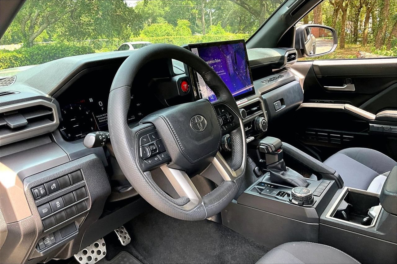 Used 2024 Toyota Tacoma TRD Sport AWD/4WD image 14