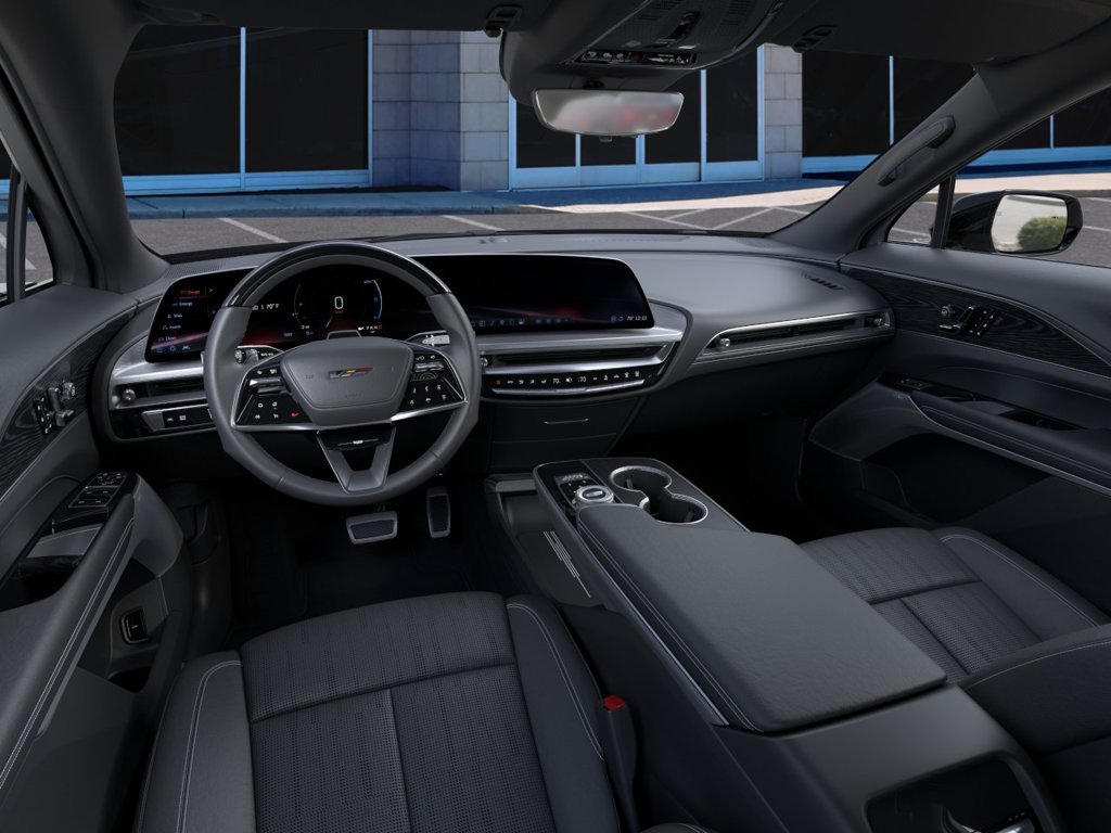 Used 2026 Cadillac Lyriq V AWD/4WD image 15