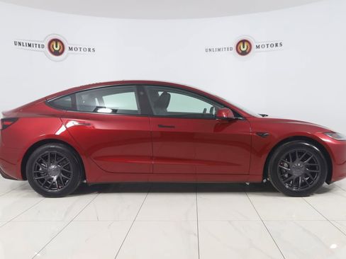 Used 2024 Tesla Model 3 Standard Range image 2