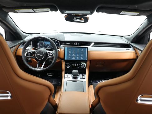 Used 2022 Jaguar F-PACE SVR AWD/4WD image 27