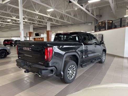 Used 2021 GMC Sierra 1500 AT4 image 3