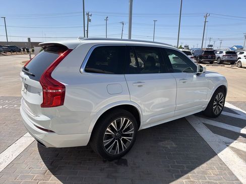 Used 2020 Volvo XC90 T5 Momentum w/ Protection Package Premier FWD image 5