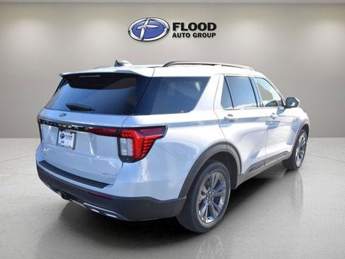 New 2026 Ford Explorer Active w/ Active Comfort Package image 2