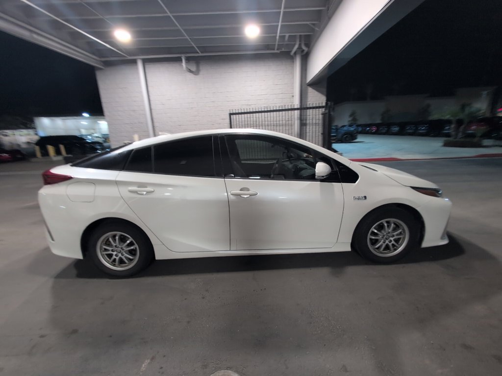 Used 2017 Toyota Prius Prime Premium w/ Carpet Mat Package FWD image 24