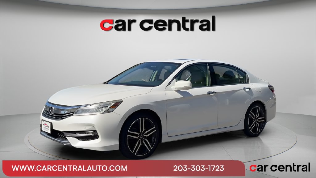 Used 2017 Honda Accord Touring image 1