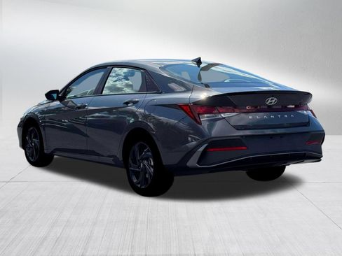 New 2026 Hyundai Elantra Sport image 5