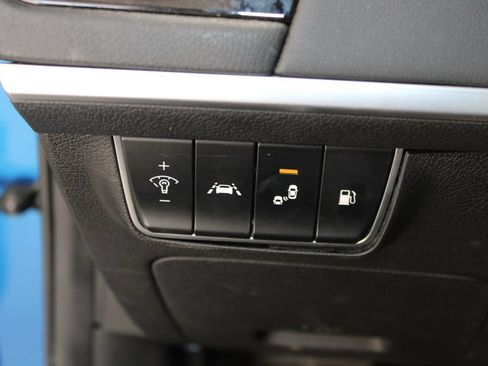 Used 2020 Kia Stinger GT1 RWD image 19