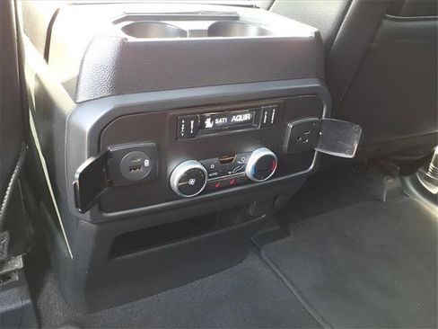 Used 2021 Ford Expedition Limited image 21