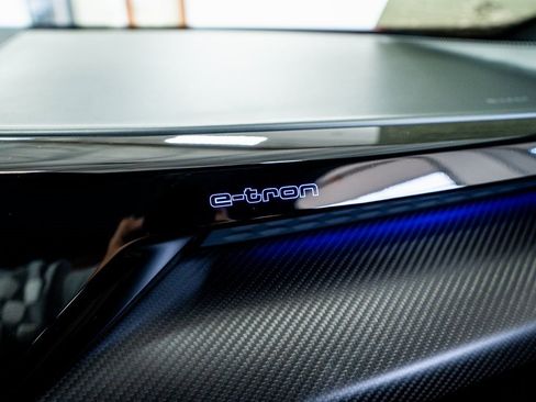 Used 2024 Audi RS e-tron GT w/ Carbon Performance Package image 50