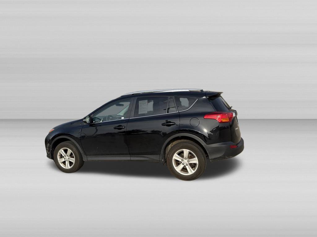 Used 2013 Toyota RAV4 XLE AWD/4WD image 9
