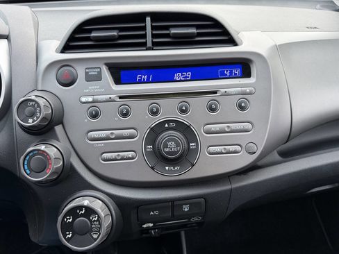 Used 2013 Honda Fit image 43