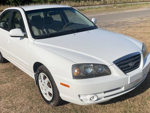 Used 2004 Hyundai Elantra GLS image 2