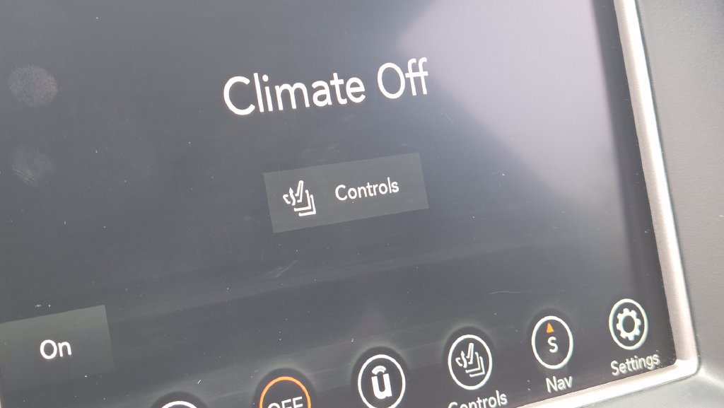 Used 2018 Jeep Grand Cherokee Altitude AWD/4WD image 23