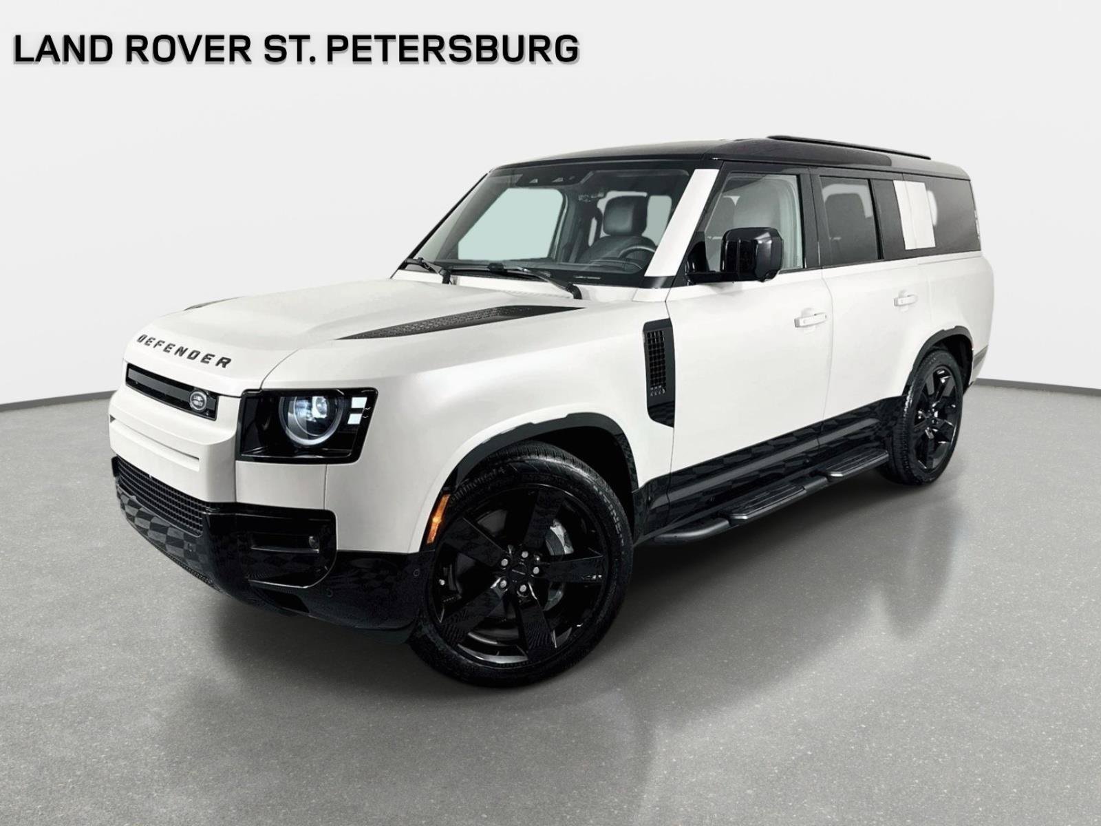 Used 2026 Land Rover Defender 130 X-Dynamic SE AWD/4WD image 1