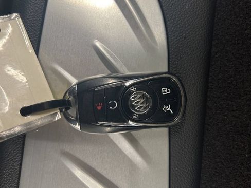 Used 2019 Buick Envision Premium AWD/4WD image 28