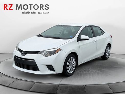 Used 2016 Toyota Corolla LE image 1