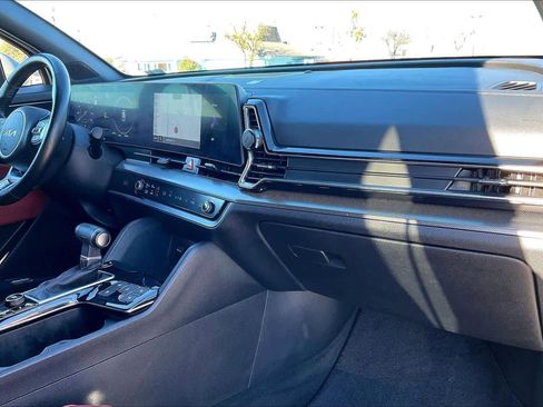 Certified 2024 Kia Sportage SX image 22