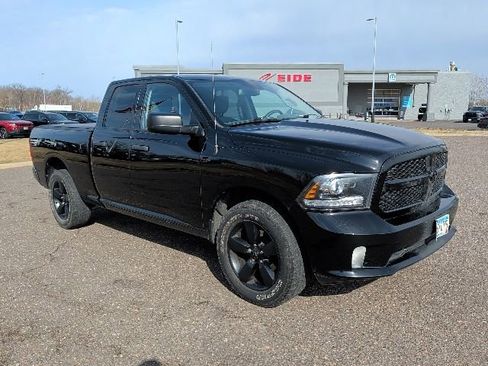 Used 2014 RAM 1500 Express w/ Black Ram 1500 Express Group image 9