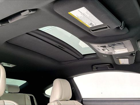 Used 2022 Lexus RC 350 F Sport image 22