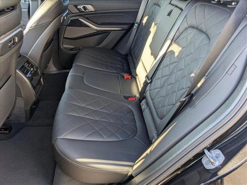 Used 2026 BMW X5 xDrive40i w/ M Sport Package image 15