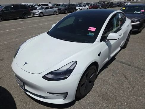 Used 2022 Tesla Model 3 Long Range AWD/4WD image 4