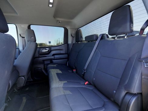 Used 2020 Chevrolet Silverado 1500 Custom w/ Custom Value Package image 12