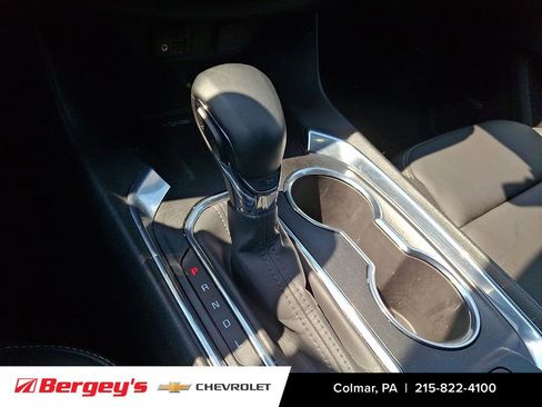 Certified 2023 Chevrolet Traverse LT w/ LT Premium Package AWD/4WD image 19