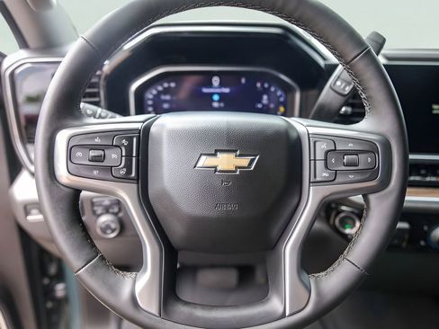 Used 2026 Chevrolet Silverado 1500 LT RWD image 16