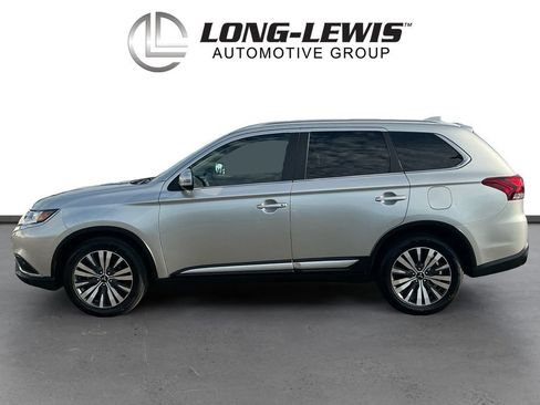 Used 2020 Mitsubishi Outlander SEL FWD image 2