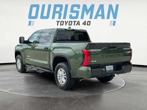 Used 2022 Toyota Tundra SR5 w/ SR5 Convenience Package AWD/4WD image 5