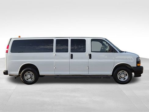 Used 2023 Chevrolet Express 3500 LS RWD image 5