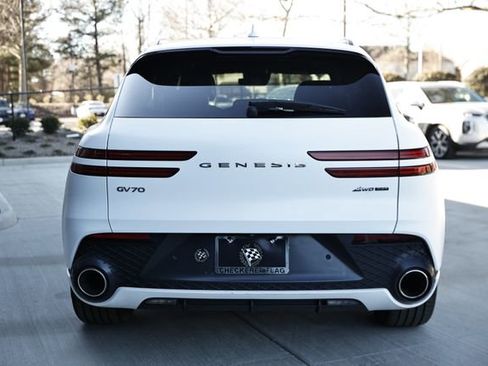Used 2022 Genesis GV70 3.5T Sport w/ Sport Prestige Package image 9