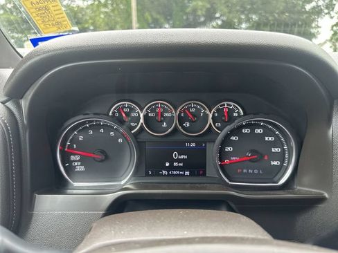 Used 2020 Chevrolet Silverado 1500 LT w/ Texas Edition AWD/4WD image 18