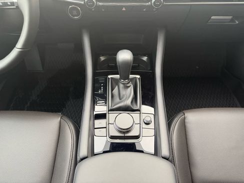 New 2026 MAZDA MAZDA3 Hatchback w/Premium Plus Pkg image 17