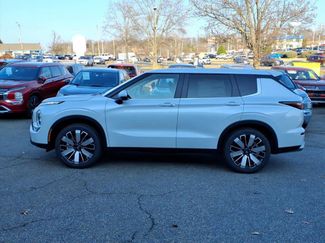 New 2026 Mitsubishi Outlander SE video 2