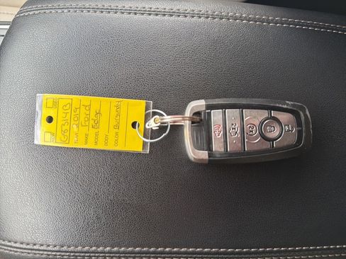 Used 2019 Ford Edge Titanium w/ Cold Weather Package image 26