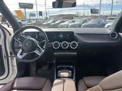 Used 2022 Mercedes-Benz GLA 250 4MATIC image 30